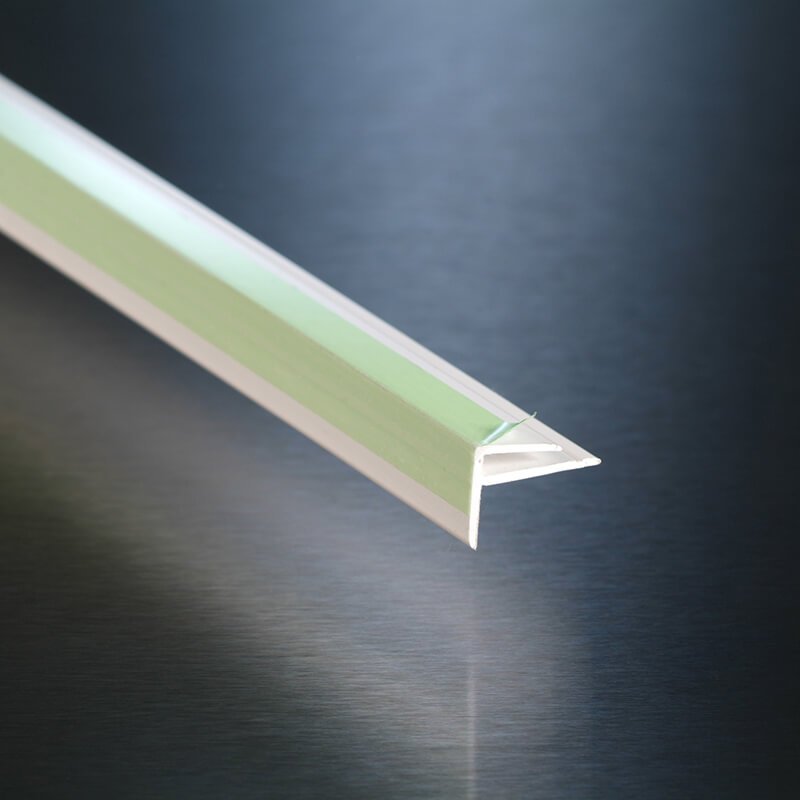 White Satin External Corner Joint 3.05m  image
